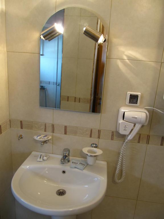 Aquilon Hotel & Thermal Pools Banya  Pokój zdjęcie