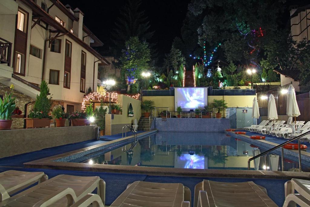 Aquilon Hotel & Thermal Pools Banya  Zewnętrze zdjęcie